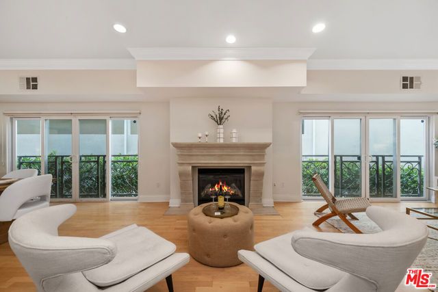 11840 Dorothy Street 202, Los Angeles, CA 90049