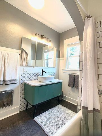 625 S Holly Street, Medford, OR 97501