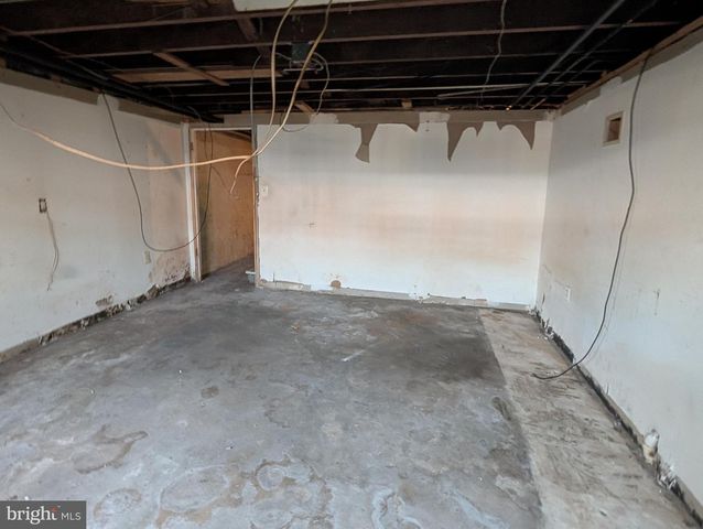 3439 KENYON AVE, Baltimore, MD 21213