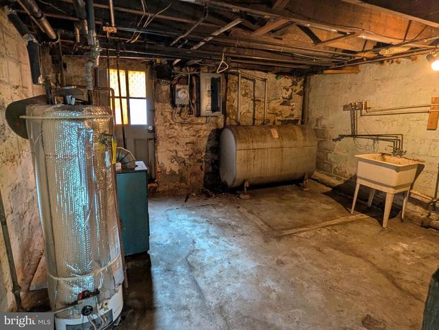 3439 KENYON AVE, Baltimore, MD 21213