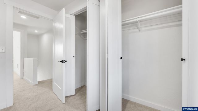2224 Maplewood Dr S, Salem, OR 97306