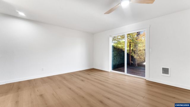 2224 Maplewood Dr S, Salem, OR 97306