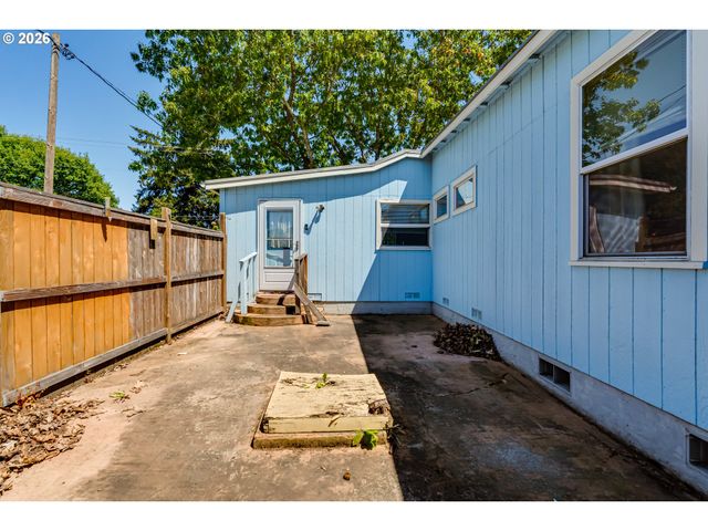 2996 RIVER Rd, Eugene, OR 97404