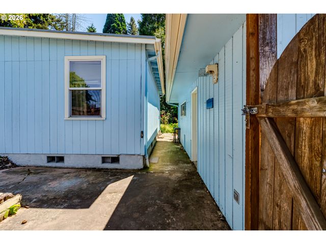2996 RIVER Rd, Eugene, OR 97404