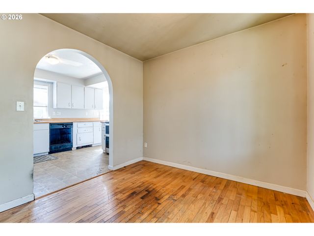 2996 RIVER Rd, Eugene, OR 97404