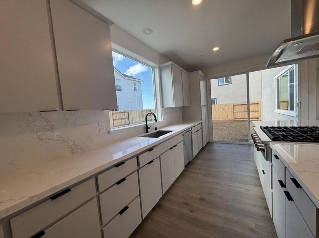 1224 Celebrate Dr, Roseville, CA 95747