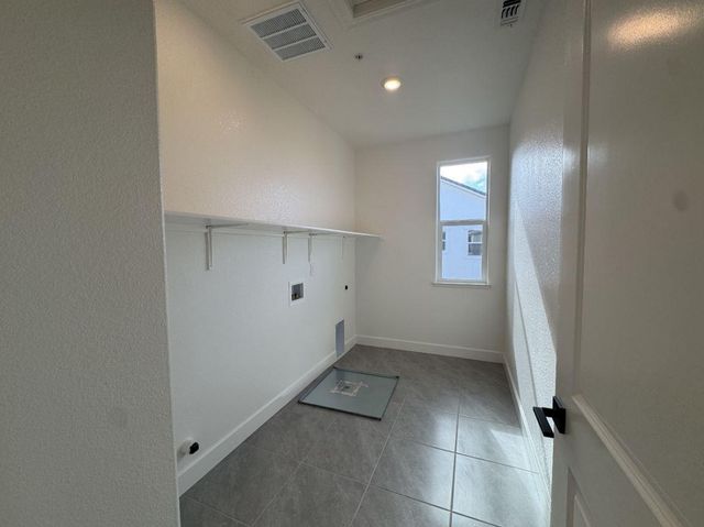 1224 Celebrate Dr, Roseville, CA 95747