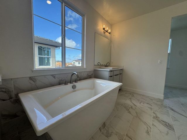 1224 Celebrate Dr, Roseville, CA 95747