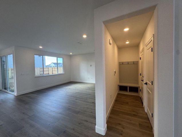 1224 Celebrate Dr, Roseville, CA 95747