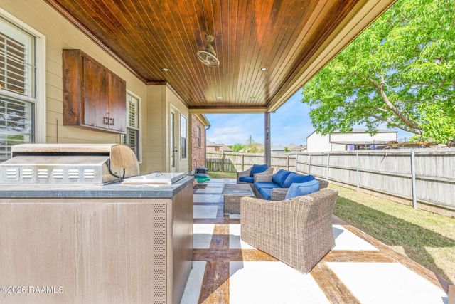 104 Rue Saint Barts, Youngsville, LA 70592