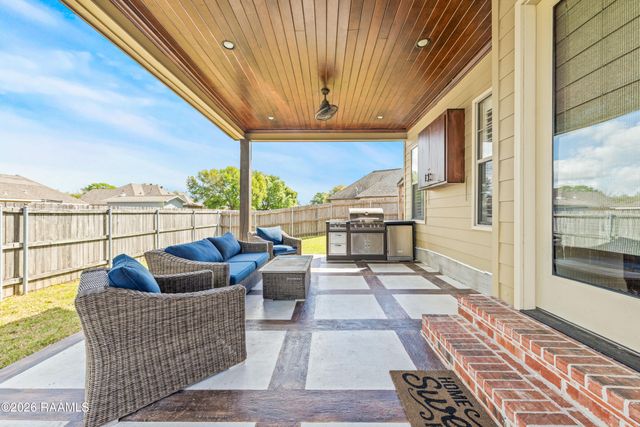 104 Rue Saint Barts, Youngsville, LA 70592