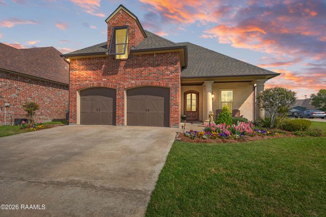 104 Rue Saint Barts, Youngsville, LA 70592