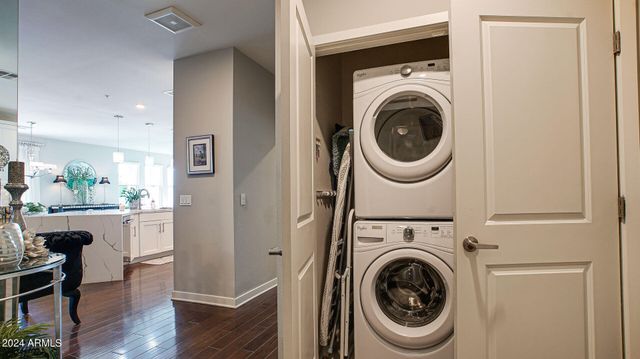 2511 W QUEEN CREEK Road 151, Chandler, AZ 85248