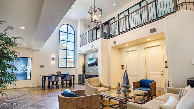 2511 W QUEEN CREEK Road 151, Chandler, AZ 85248