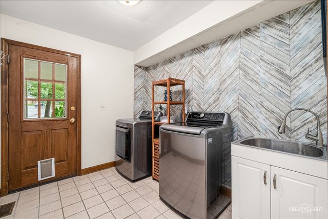 1196 Hobson Mill Drive, Naperville, IL 60540