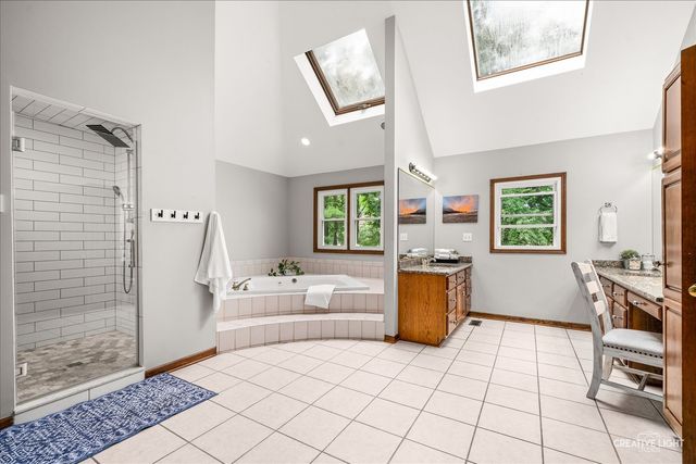 1196 Hobson Mill Drive, Naperville, IL 60540