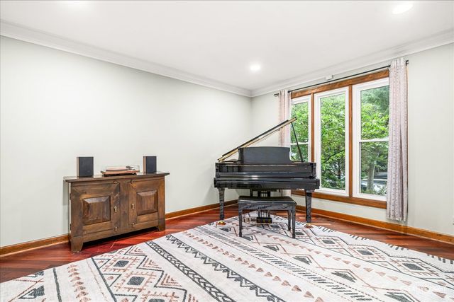 1196 Hobson Mill Drive, Naperville, IL 60540