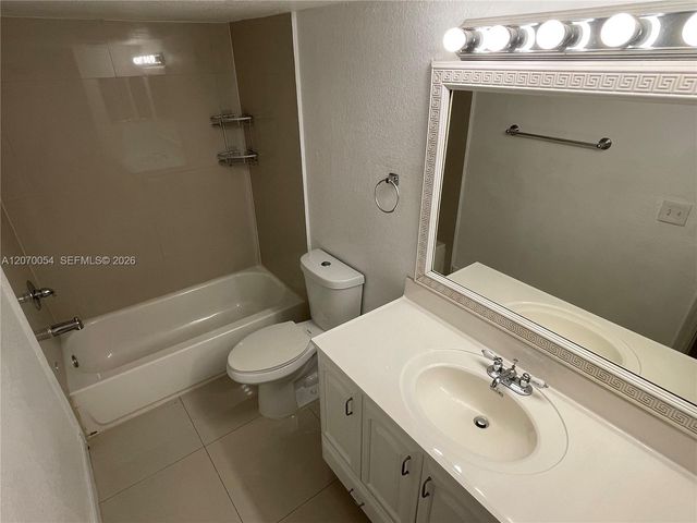 2826 S University Drive 3101, Davie, FL 33328