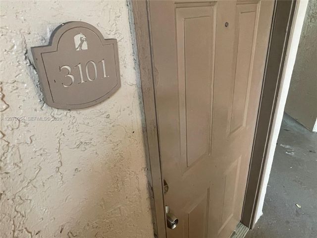 2826 S University Drive 3101, Davie, FL 33328