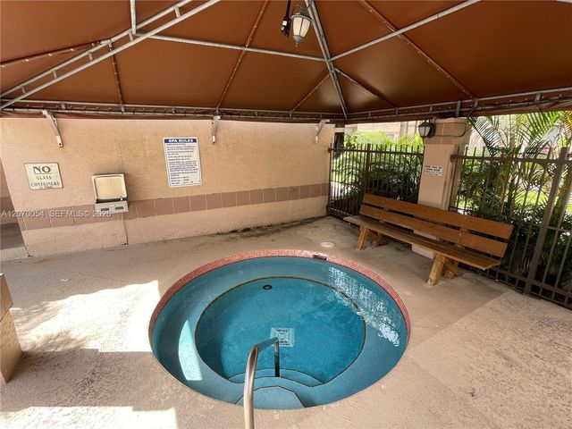 2826 S University Drive 3101, Davie, FL 33328