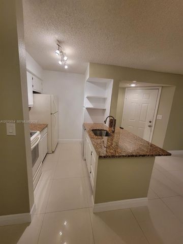 2826 S University Drive 3101, Davie, FL 33328
