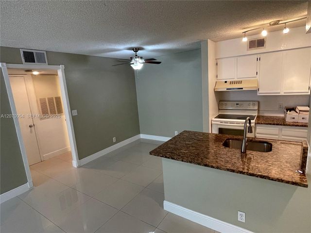 2826 S University Drive 3101, Davie, FL 33328