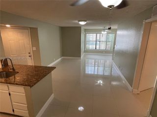 2826 S University Drive 3101, Davie, FL 33328
