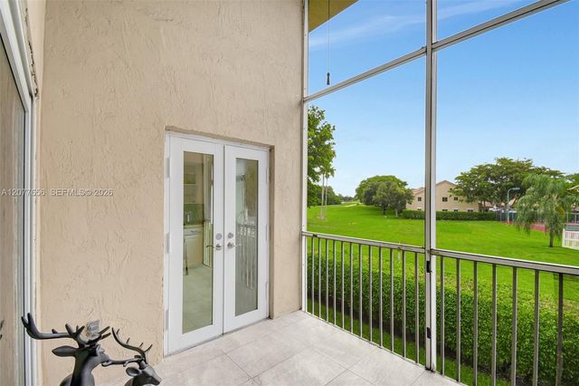 16339 Malibu Drive 22, Weston, FL 33326