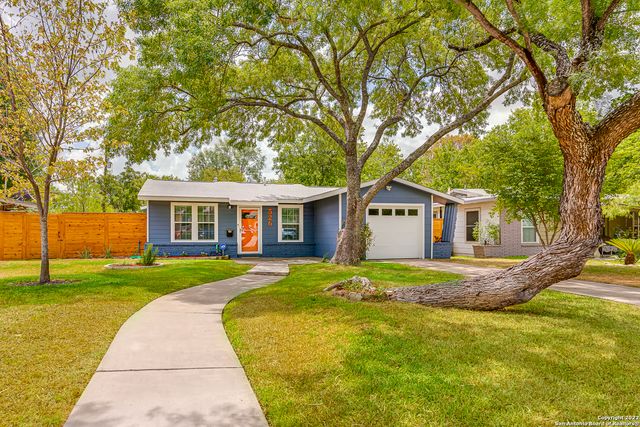 526 Marchmont Ln, San Antonio, TX 78213