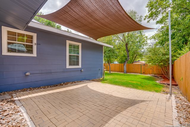 526 Marchmont Ln, San Antonio, TX 78213