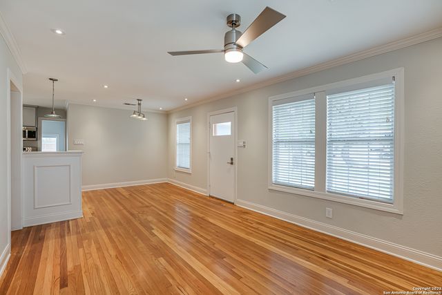 526 Marchmont Ln, San Antonio, TX 78213