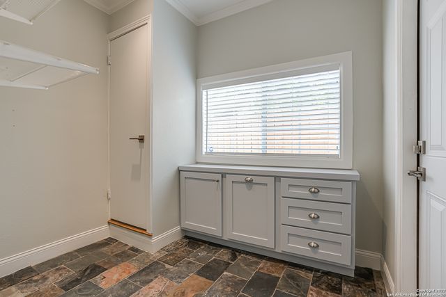 526 Marchmont Ln, San Antonio, TX 78213