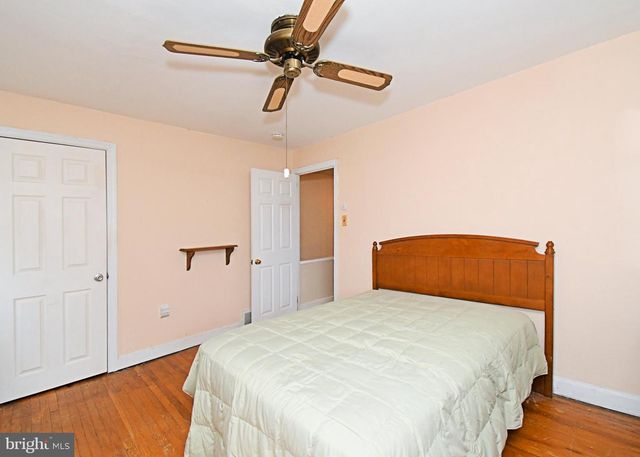 726 BUTTONWOOD ST, Norristown, PA 19401