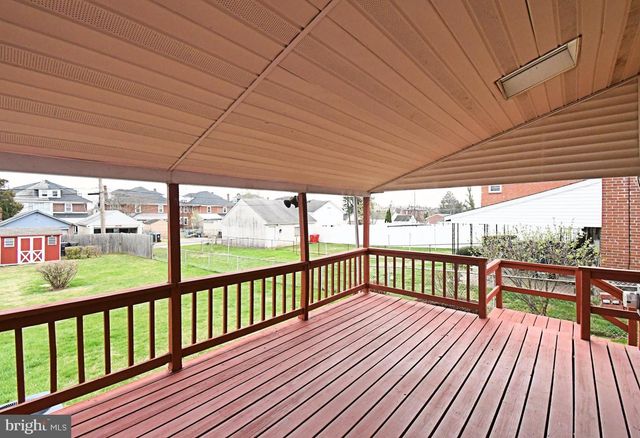 726 BUTTONWOOD ST, Norristown, PA 19401