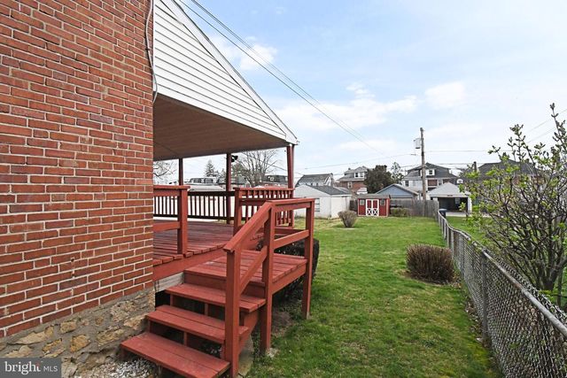 726 BUTTONWOOD ST, Norristown, PA 19401