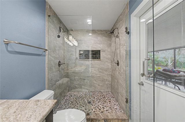 1112 LAKEMONT DRIVE, Valrico, FL 33594