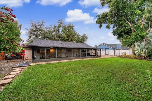 1112 LAKEMONT DRIVE, Valrico, FL 33594