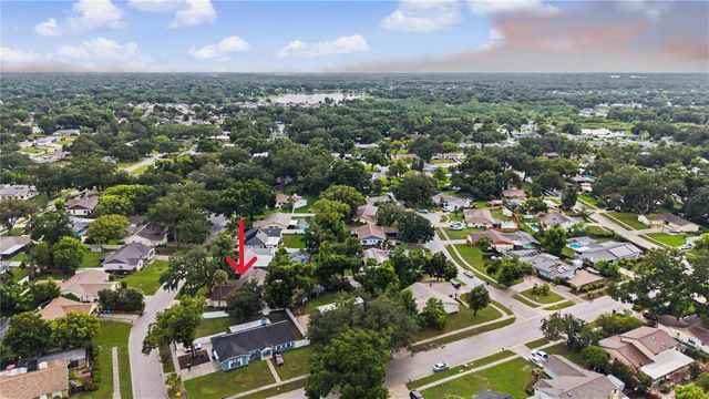 1112 LAKEMONT DRIVE, Valrico, FL 33594