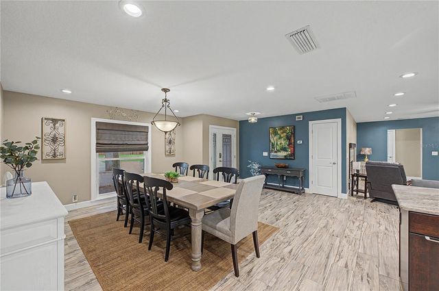 1112 LAKEMONT DRIVE, Valrico, FL 33594