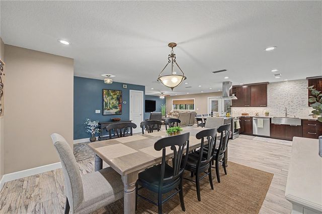 1112 LAKEMONT DRIVE, Valrico, FL 33594