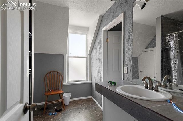 205 Cottonwood Street, Pueblo, CO 81004