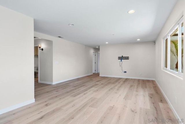1020 Nolbey St, Cardiff By The Sea, CA 92007