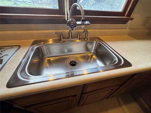 4003 PINE Avenue, Erie, PA 16504