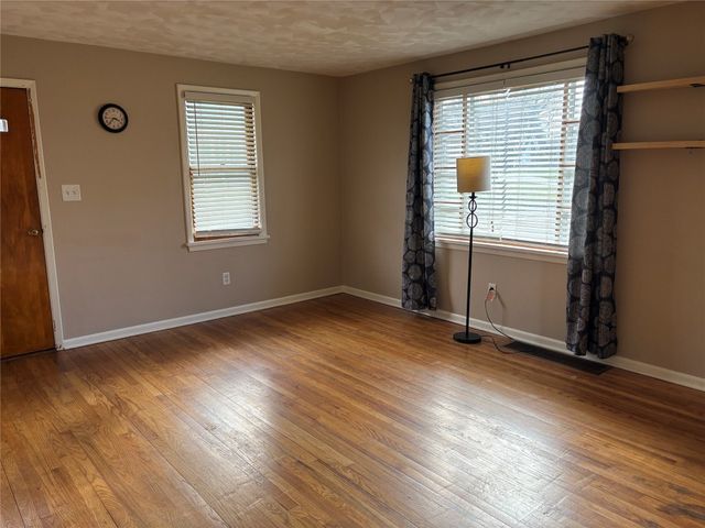 4003 PINE Avenue, Erie, PA 16504