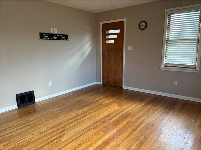 4003 PINE Avenue, Erie, PA 16504