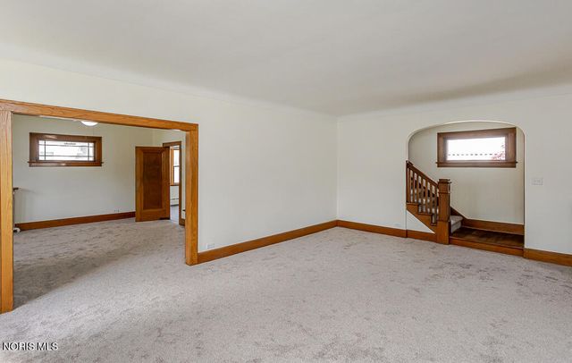1616 Yosemite Drive, Toledo, OH 43614