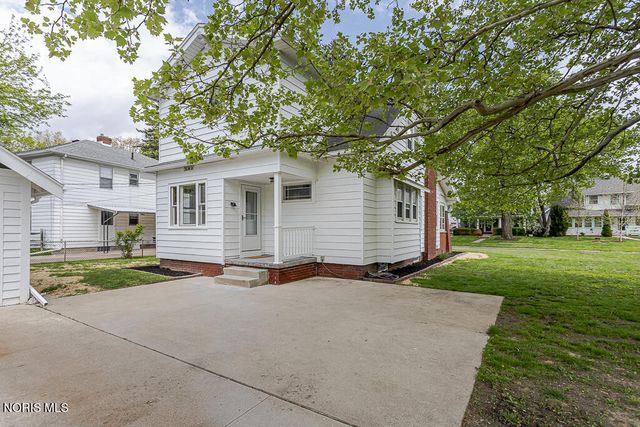 1616 Yosemite Drive, Toledo, OH 43614