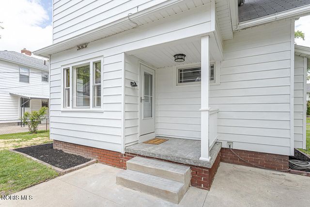 1616 Yosemite Drive, Toledo, OH 43614