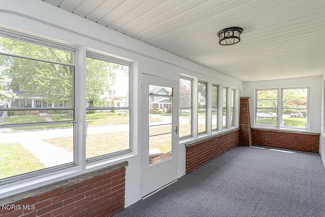 1616 Yosemite Drive, Toledo, OH 43614