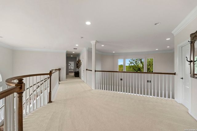 608 N CREEK RD, Comfort, TX 78013